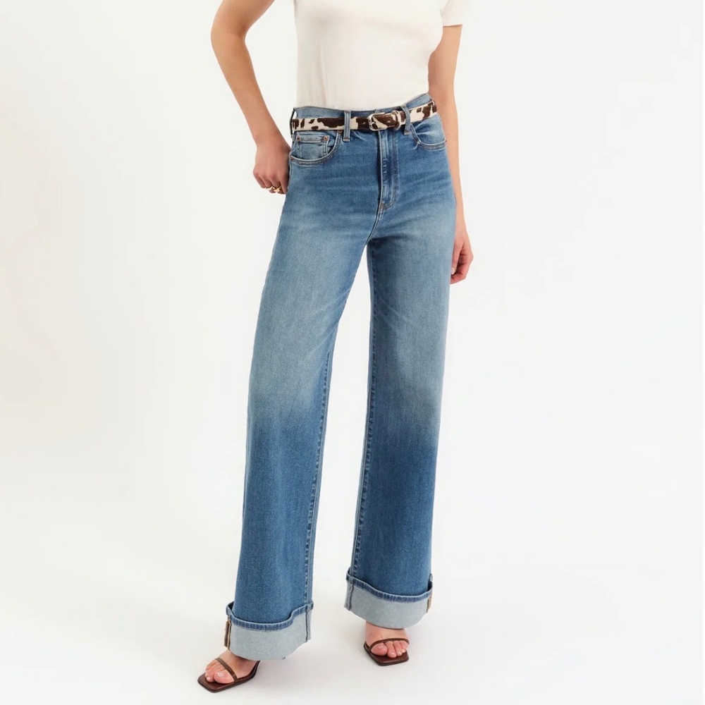 DAZE Denim high rise- wide leg cuffed denim jean.
